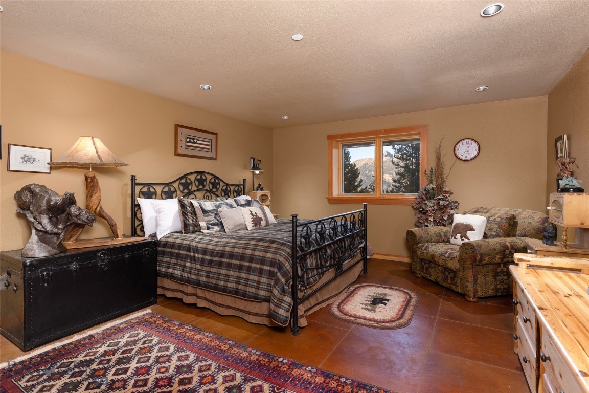 Diamond Hitch Of Ski Moonlight - Residential