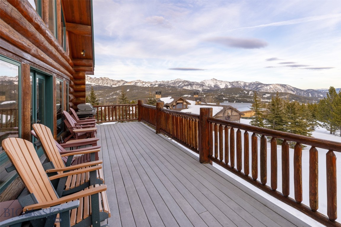 Diamond Hitch Of Ski Moonlight - Residential