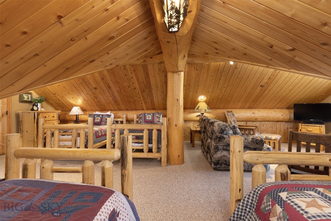 Diamond Hitch Of Ski Moonlight - Residential