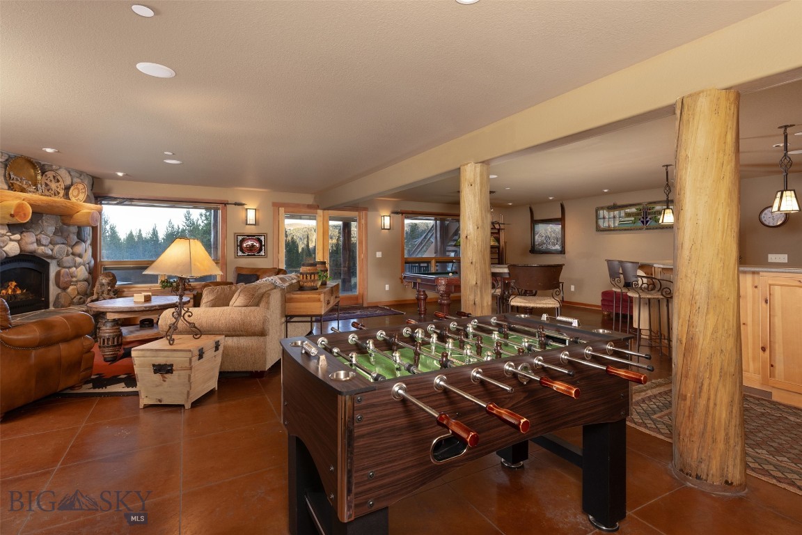 Diamond Hitch Of Ski Moonlight - Residential