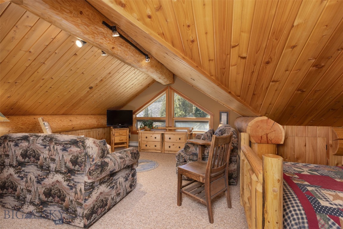 Diamond Hitch Of Ski Moonlight - Residential