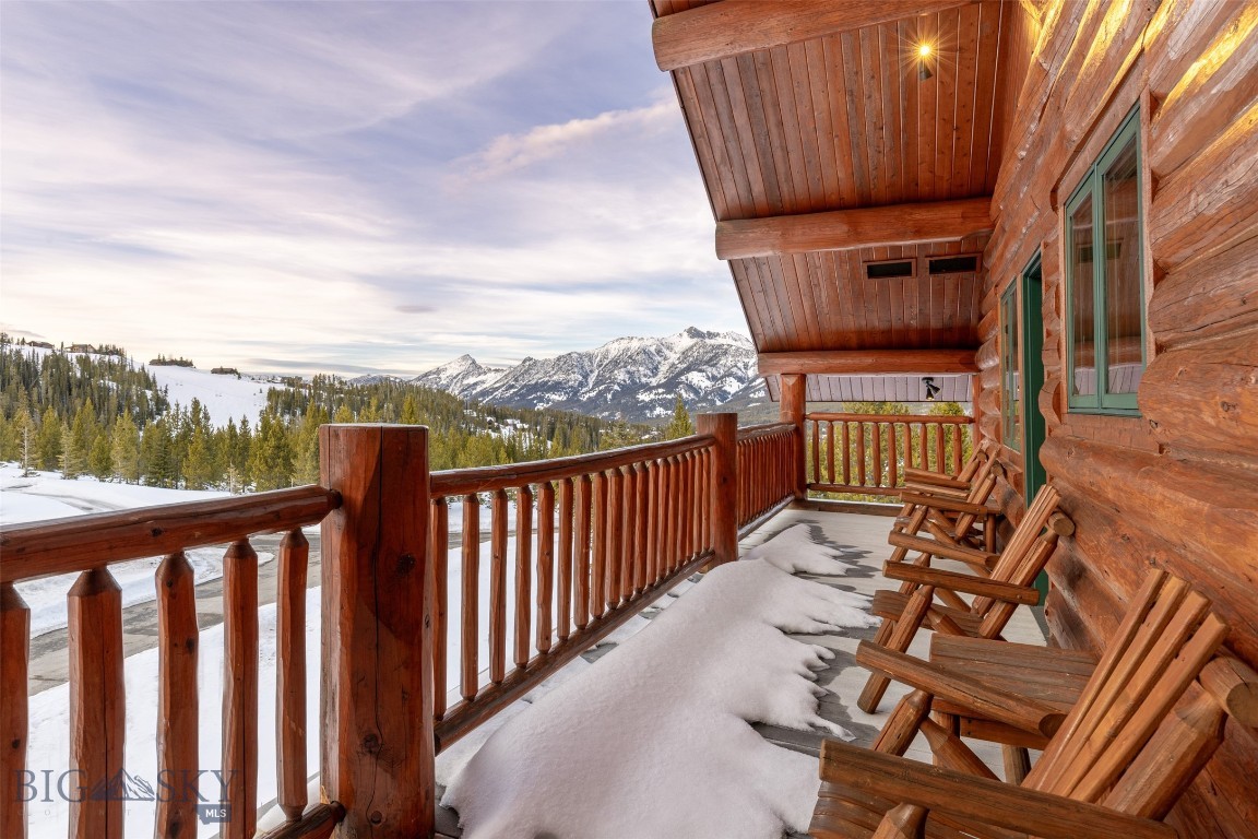 Diamond Hitch Of Ski Moonlight - Residential