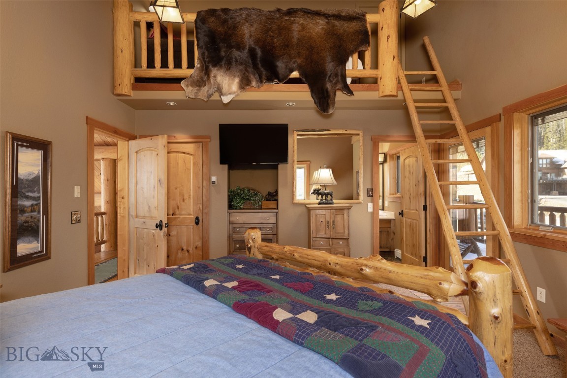 Diamond Hitch Of Ski Moonlight - Residential