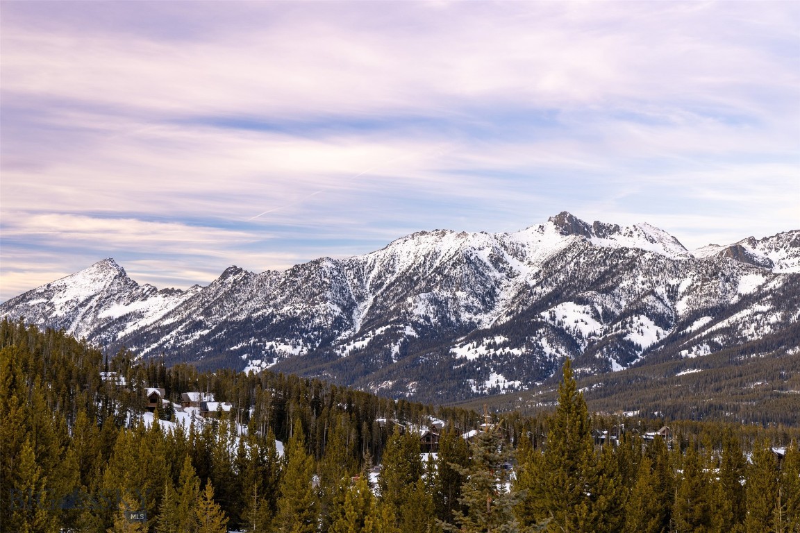 Diamond Hitch Of Ski Moonlight - Residential