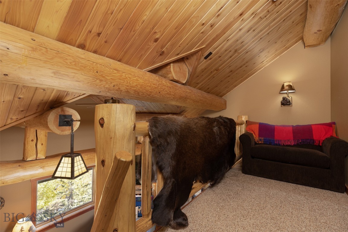 Diamond Hitch Of Ski Moonlight - Residential