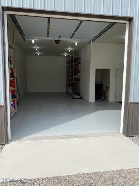 Ennis, Montana 59729, United States, 2 Bedrooms Bedrooms, ,1 BathroomBathrooms,Residential,Contingent,115341