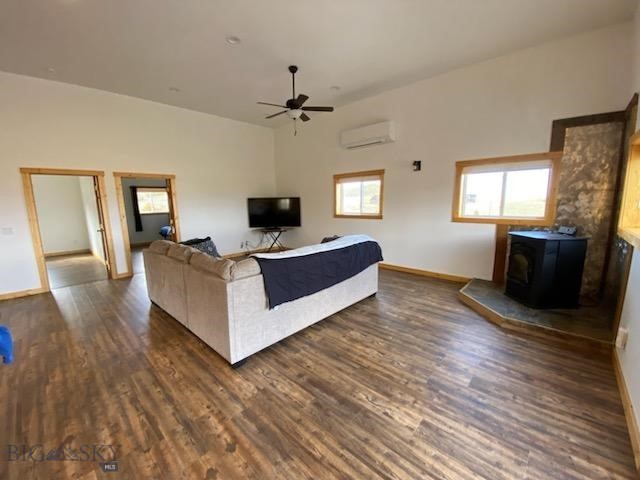 Ennis, Montana 59729, United States, 2 Bedrooms Bedrooms, ,1 BathroomBathrooms,Residential,Contingent,115341