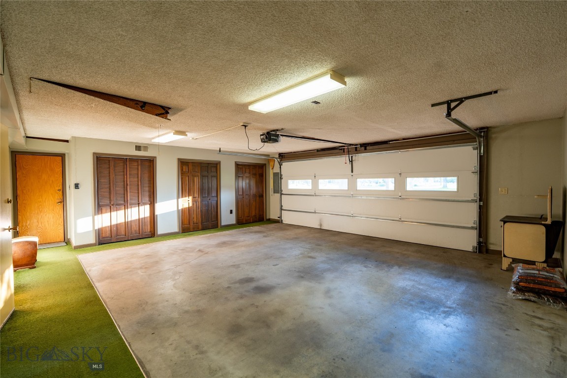 Great Falls, Montana 59404, United States, 3 Bedrooms Bedrooms, ,3 BathroomsBathrooms,Residential,Active,122478