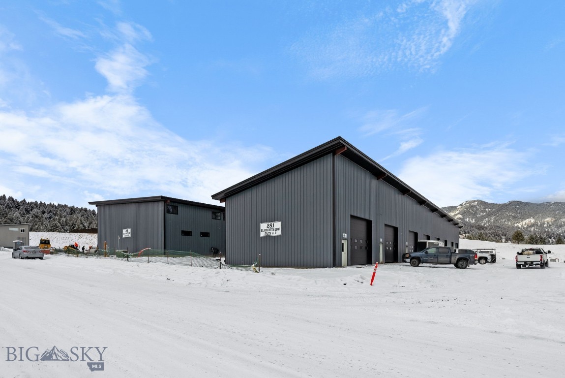 100 Blacksmith Loop E