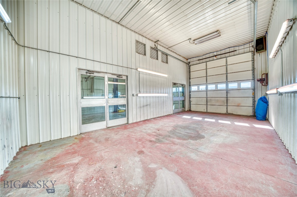 Peak View - Commercial Sale