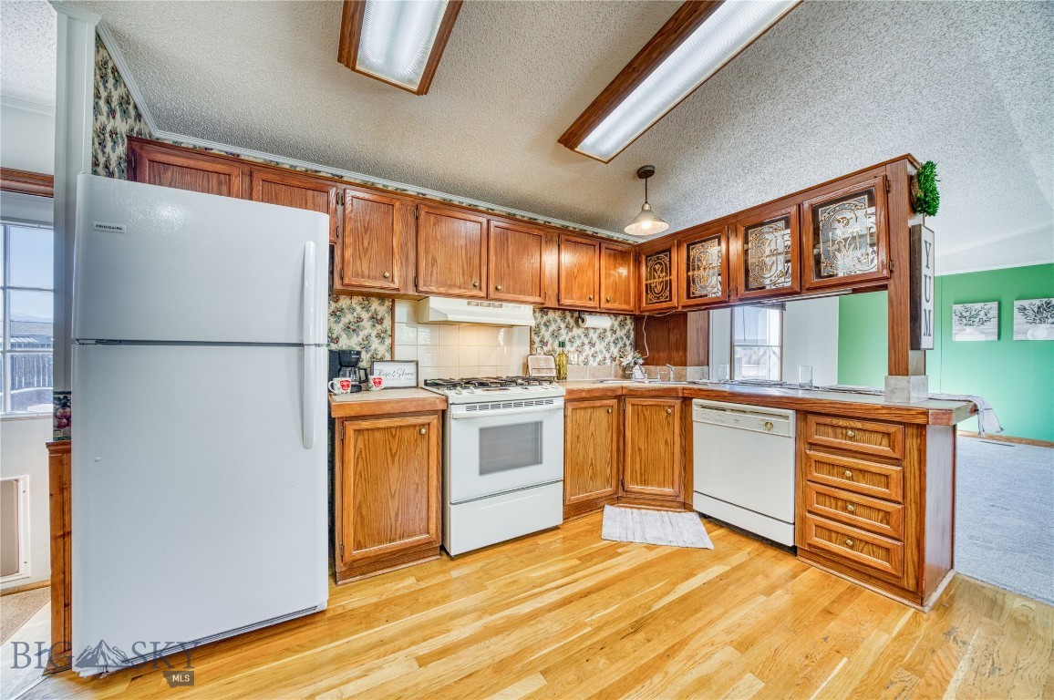 Peak View - Commercial Sale