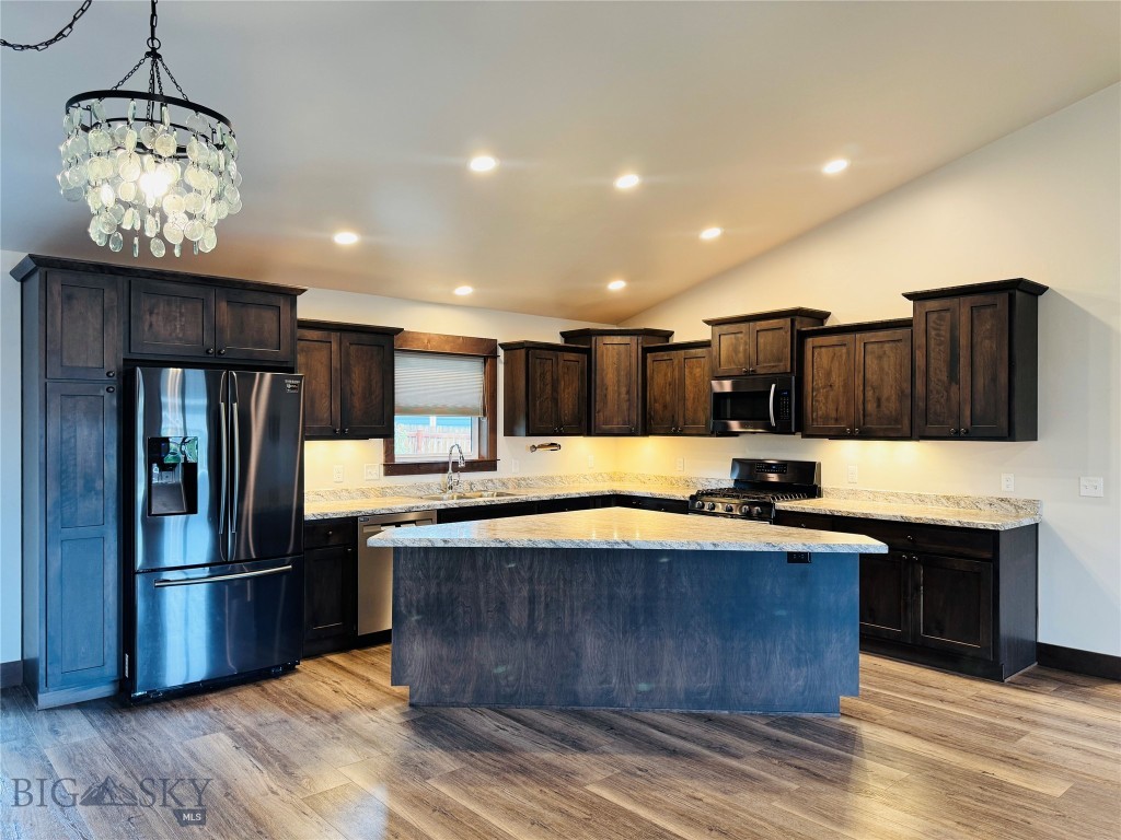 Discovery Vista - Residential