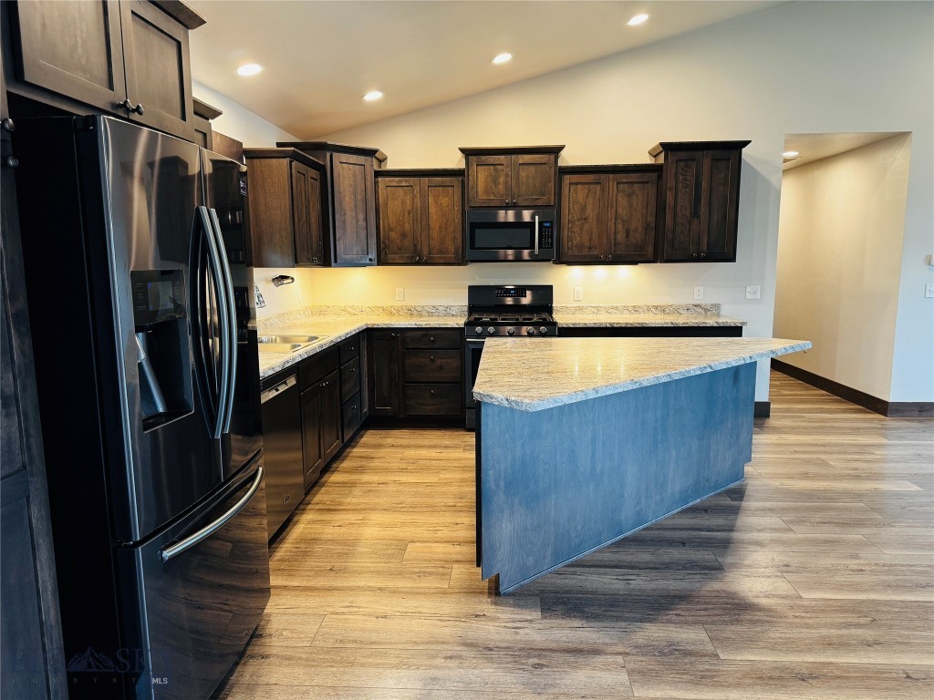 Discovery Vista - Residential