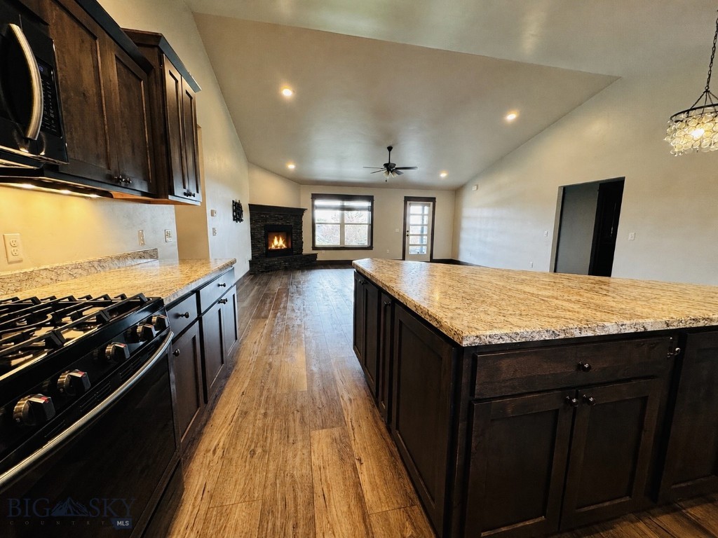 Discovery Vista - Residential