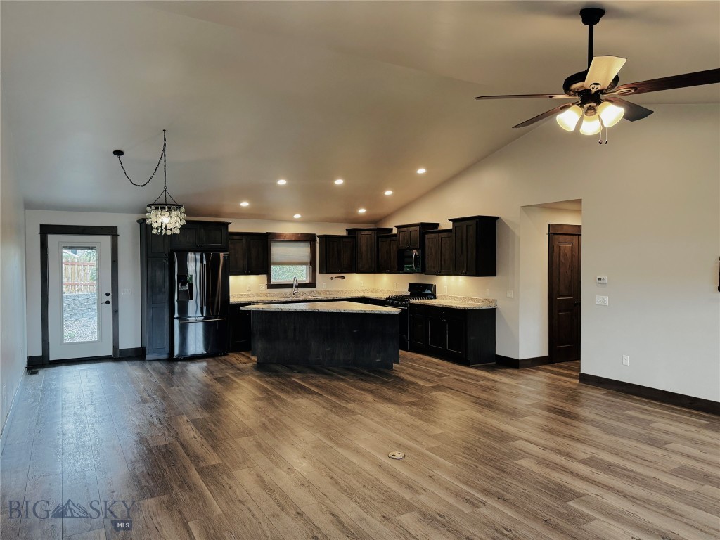 Discovery Vista - Residential