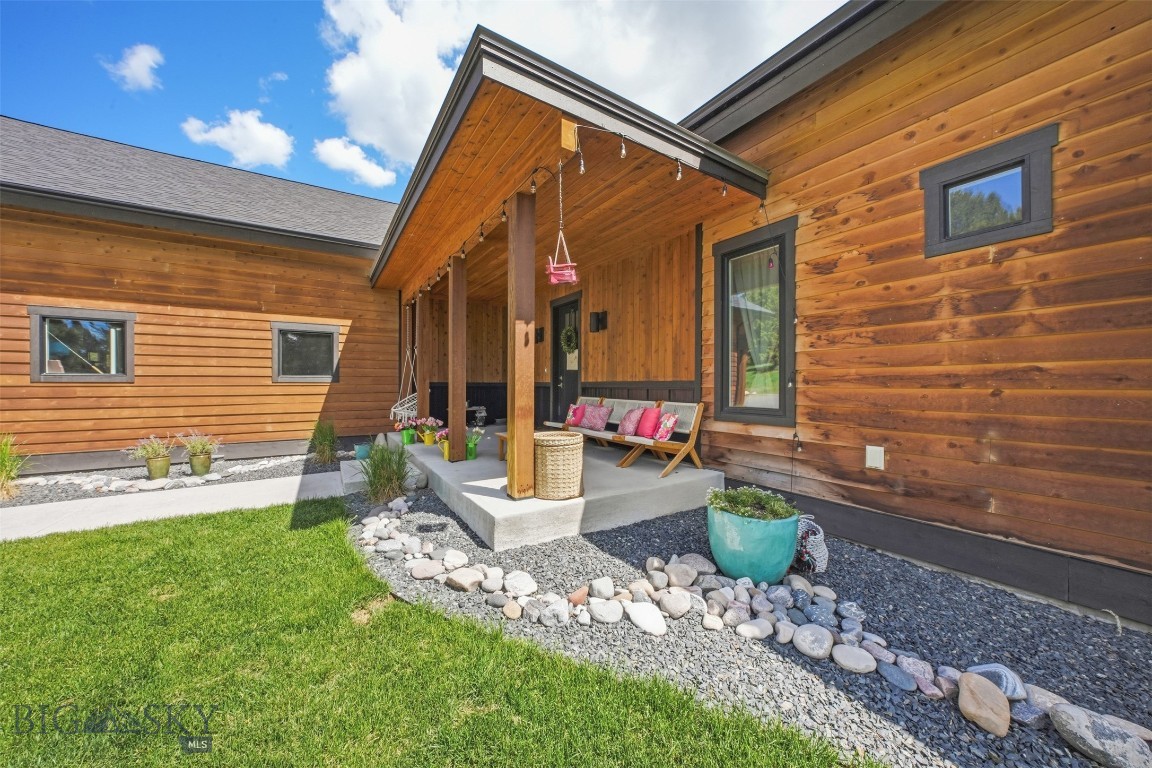 106 Gallatin Foothills Drive
