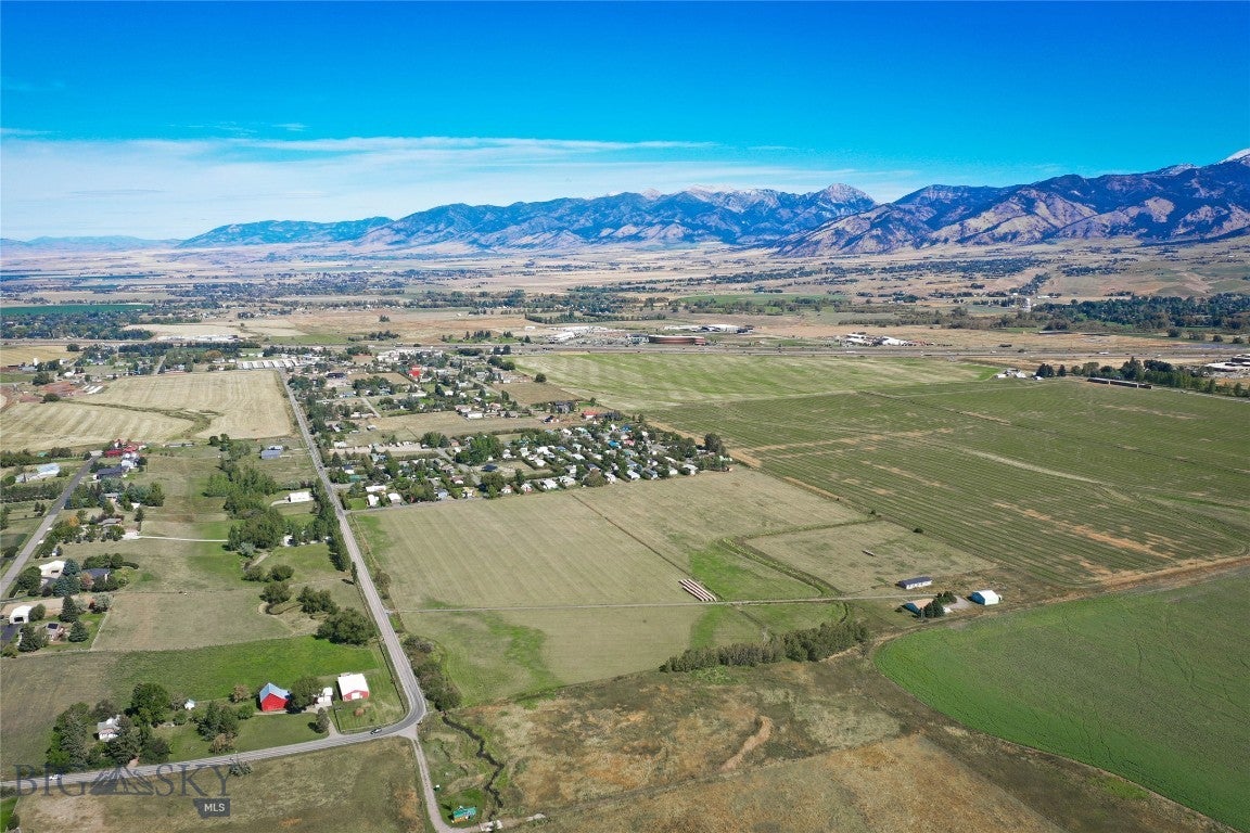 1196 and 1200 Hidden Valley Road