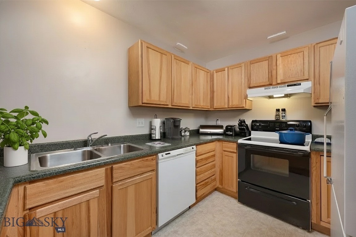 Madison Court Condos - Residential