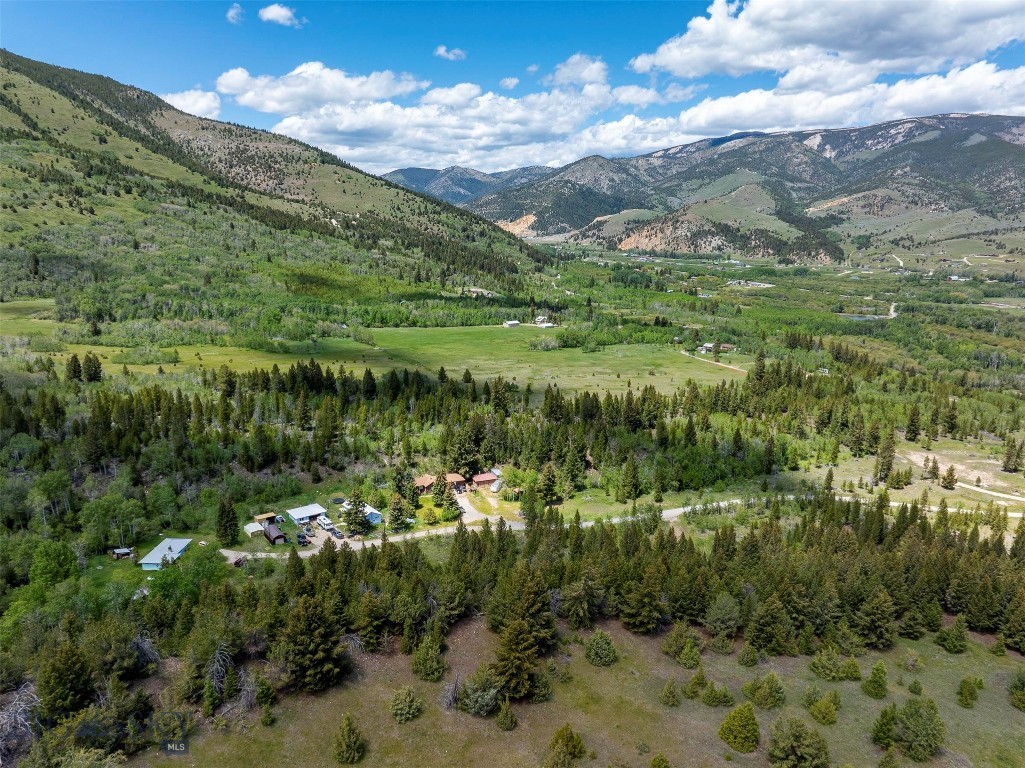 373 Ravndal Road
