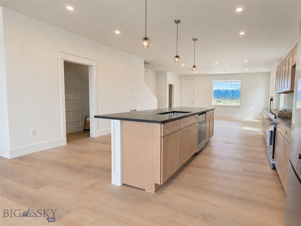106 S Crispin Street