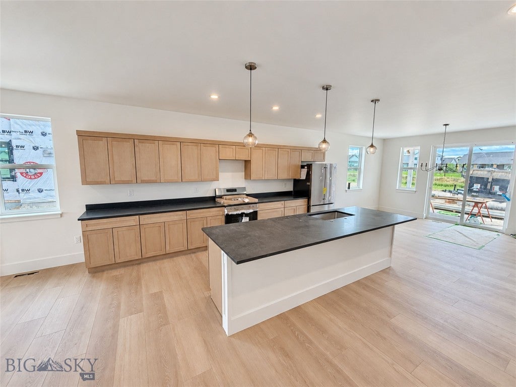 106 S Crispin Street