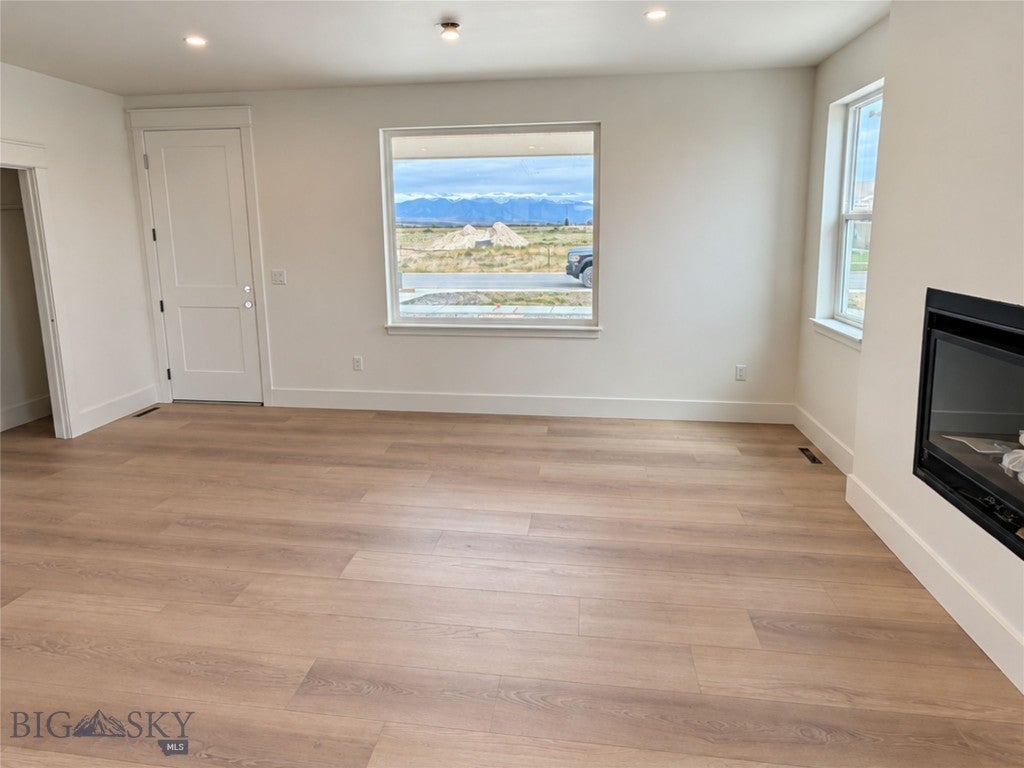 106 S Crispin Street