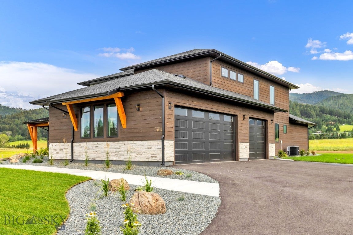 442 Balsam Drive
