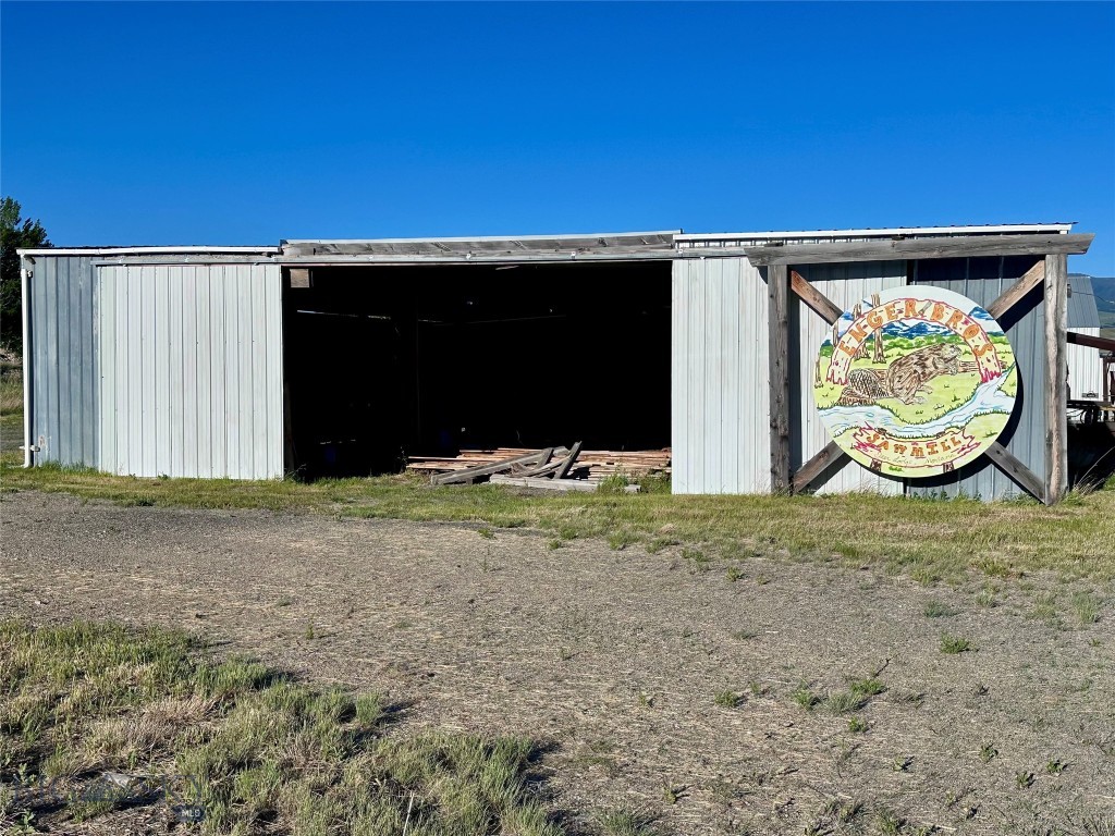 829 Airport Road