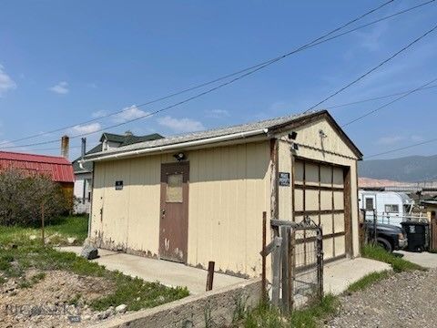1052 Gaylord St, Butte, MT 59701 - #: 388739