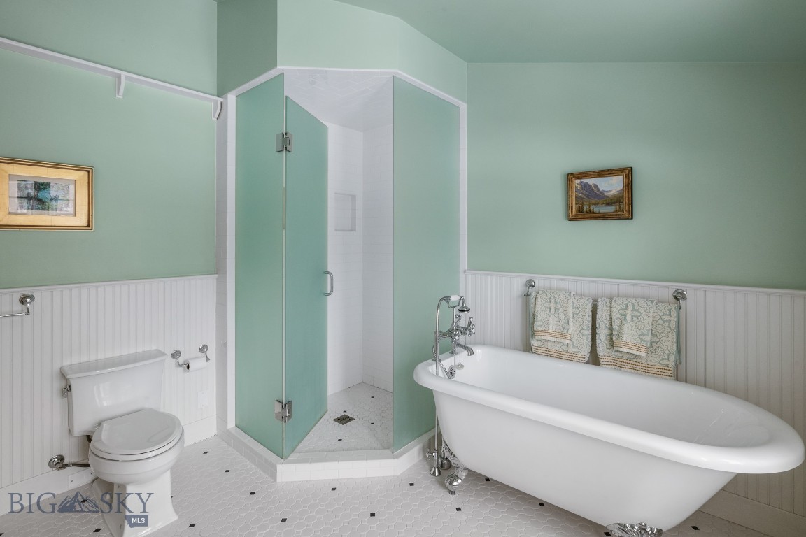 Bozeman, Montana 59715, United States, 4 Bedrooms Bedrooms, ,3 BathroomsBathrooms,Residential,Pending,61084