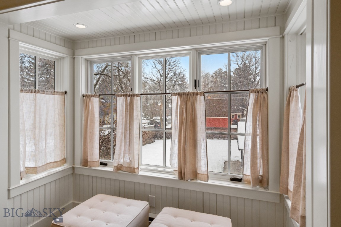 Bozeman, Montana 59715, United States, 4 Bedrooms Bedrooms, ,3 BathroomsBathrooms,Residential,Pending,61084