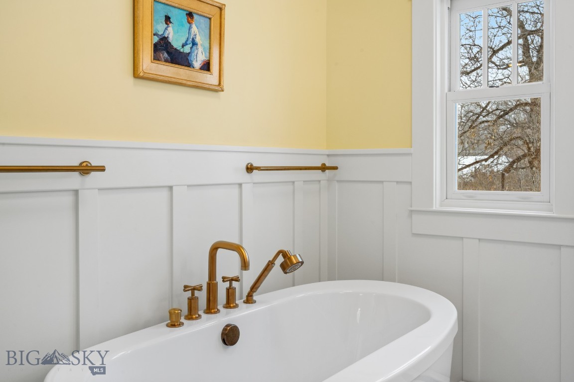 Bozeman, Montana 59715, United States, 4 Bedrooms Bedrooms, ,3 BathroomsBathrooms,Residential,Pending,61084