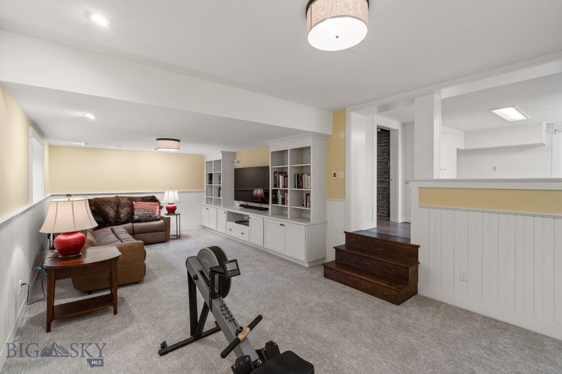 Bozeman, Montana 59715, United States, 4 Bedrooms Bedrooms, ,3 BathroomsBathrooms,Residential,Pending,61084