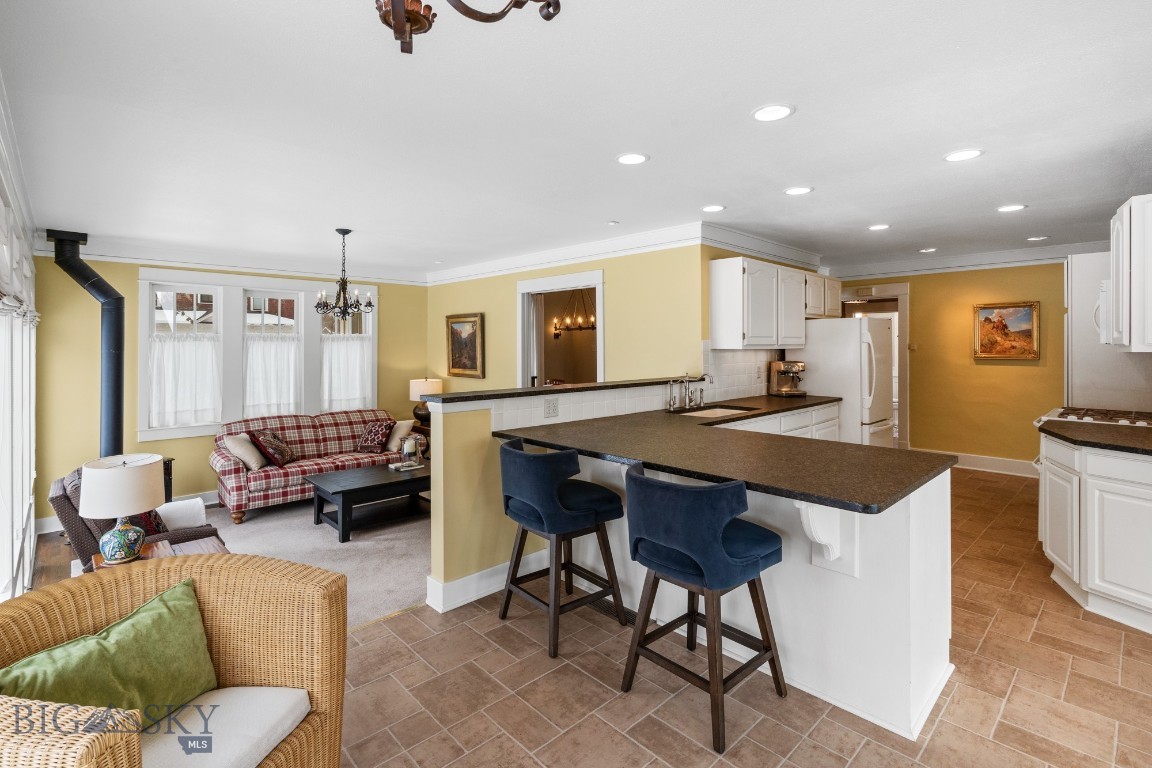 Bozeman, Montana 59715, United States, 4 Bedrooms Bedrooms, ,3 BathroomsBathrooms,Residential,Pending,61084