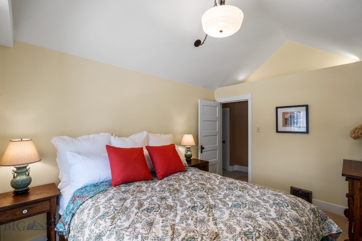 Bozeman, Montana 59715, United States, 4 Bedrooms Bedrooms, ,3 BathroomsBathrooms,Residential,Pending,61084