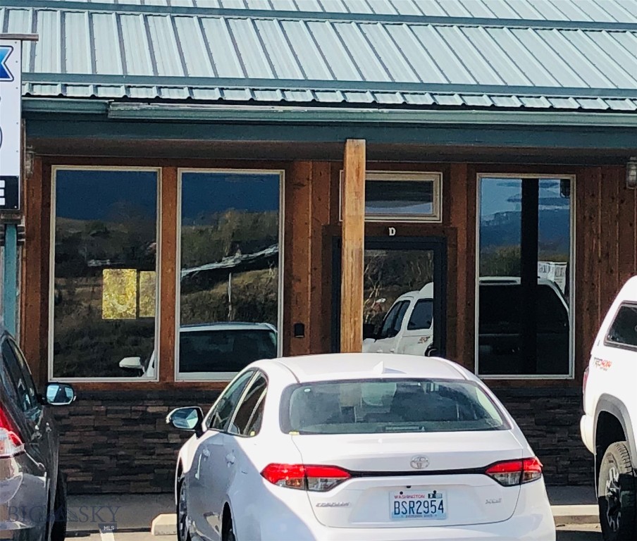 Rainbow - Commercial Lease