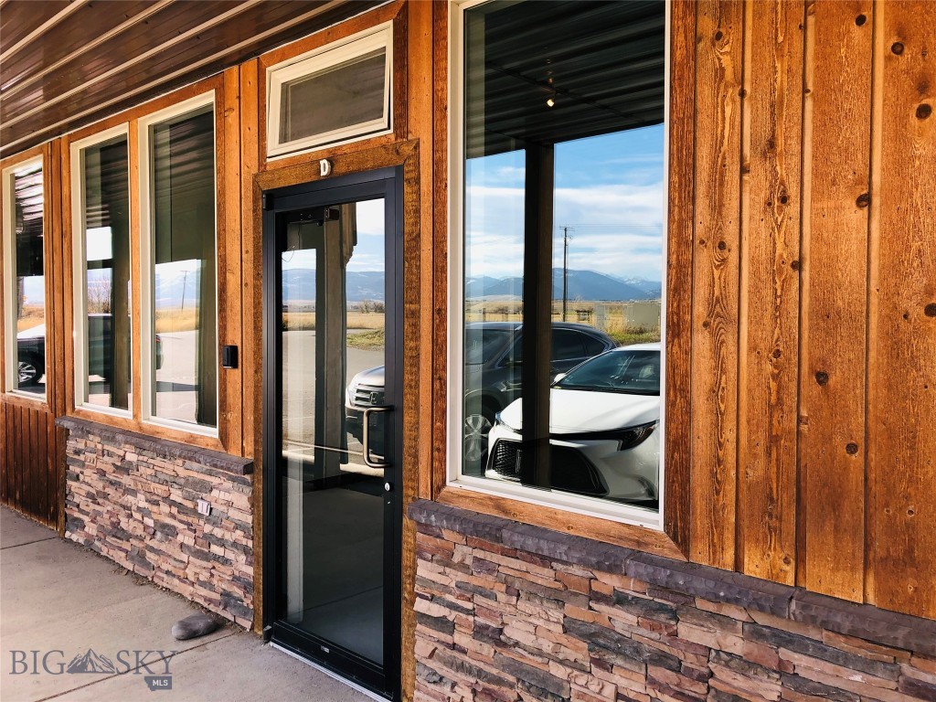 Rainbow - Commercial Lease