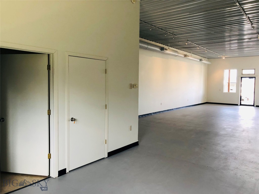 Rainbow - Commercial Lease