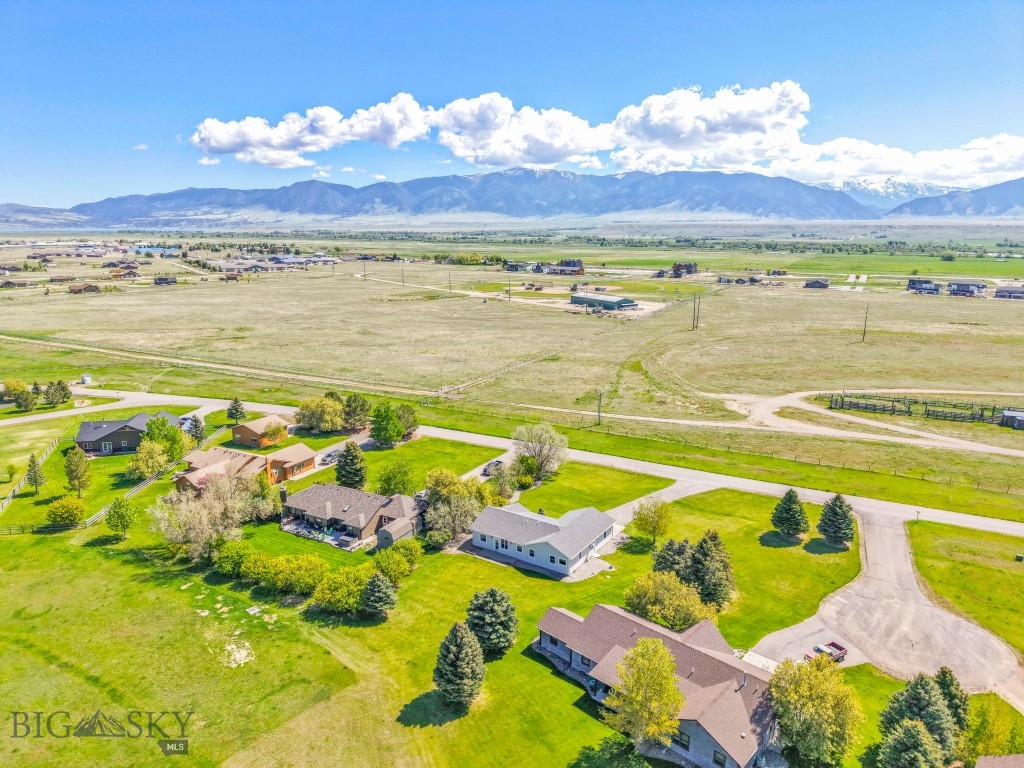 Valley Garden Golf Village - Residential