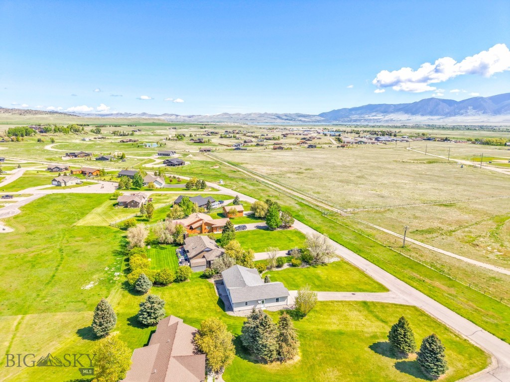 Valley Garden Golf Village - Residential