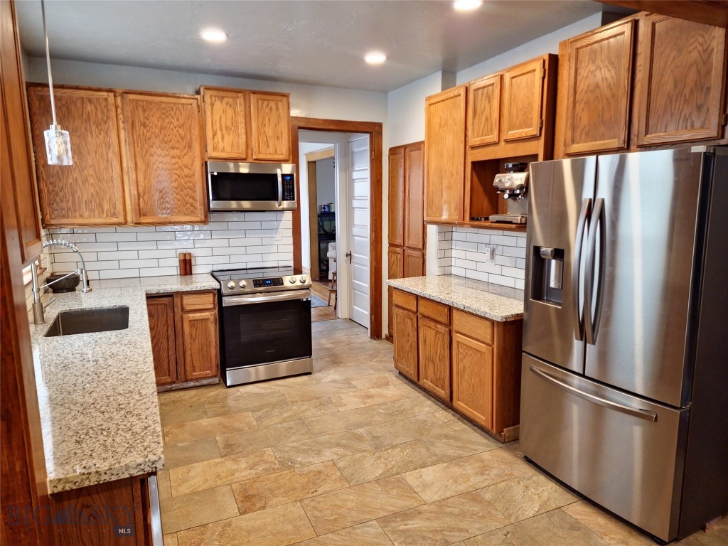 Butte, Montana 59701, United States, 4 Bedrooms Bedrooms, ,4 BathroomsBathrooms,Residential,Active,62163