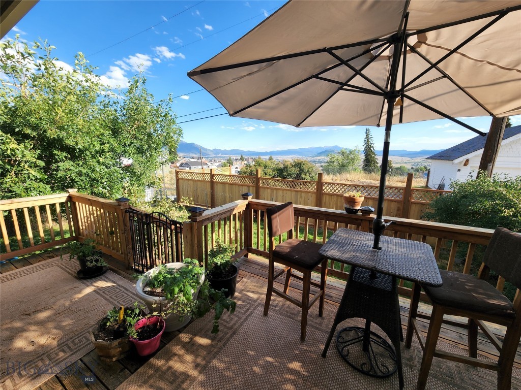 Butte, Montana 59701, United States, 4 Bedrooms Bedrooms, ,4 BathroomsBathrooms,Residential,Active,62163