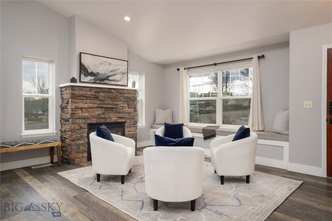 2701 Snapdragon Street