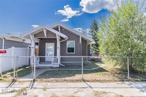 Photo of 3102 Phillips Ave, Butte, MT 59701 (MLS # 414377)