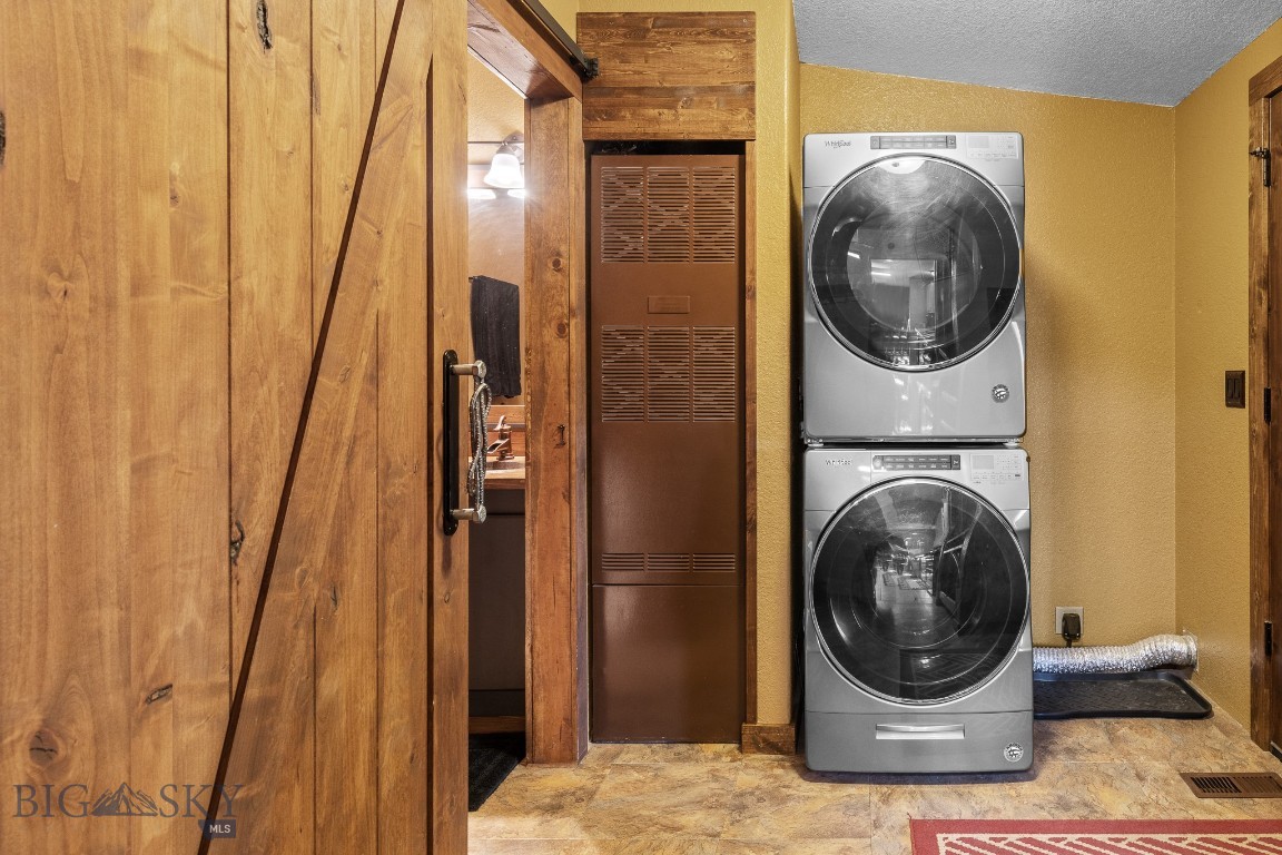 Bozeman, Montana 59718, United States, 3 Bedrooms Bedrooms, ,2 BathroomsBathrooms,Residential,Active,40293