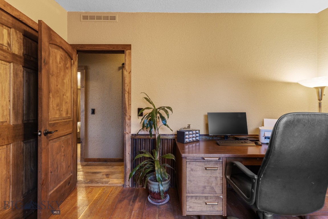 Bozeman, Montana 59718, United States, 3 Bedrooms Bedrooms, ,2 BathroomsBathrooms,Residential,Active,40293