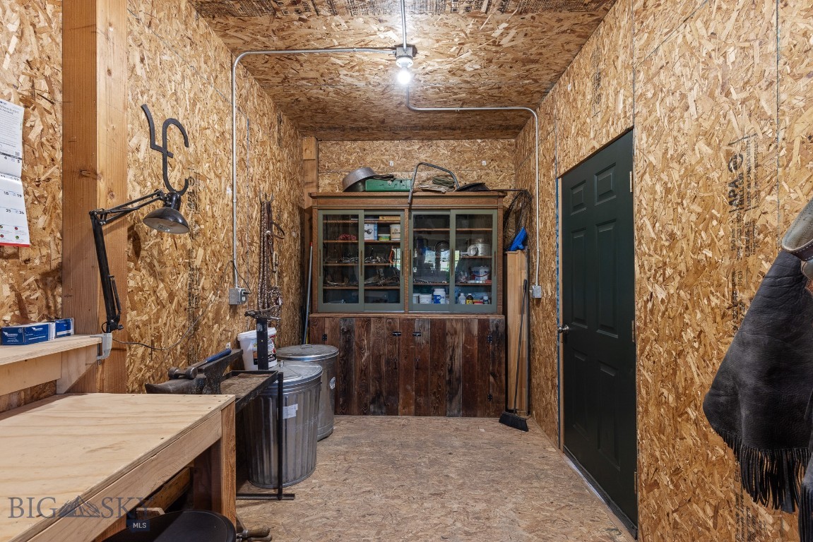 Bozeman, Montana 59718, United States, 3 Bedrooms Bedrooms, ,2 BathroomsBathrooms,Residential,Active,40293