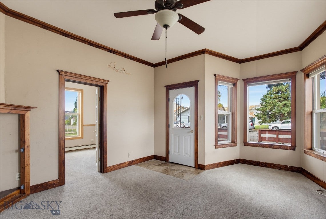 2726 Walnut Street