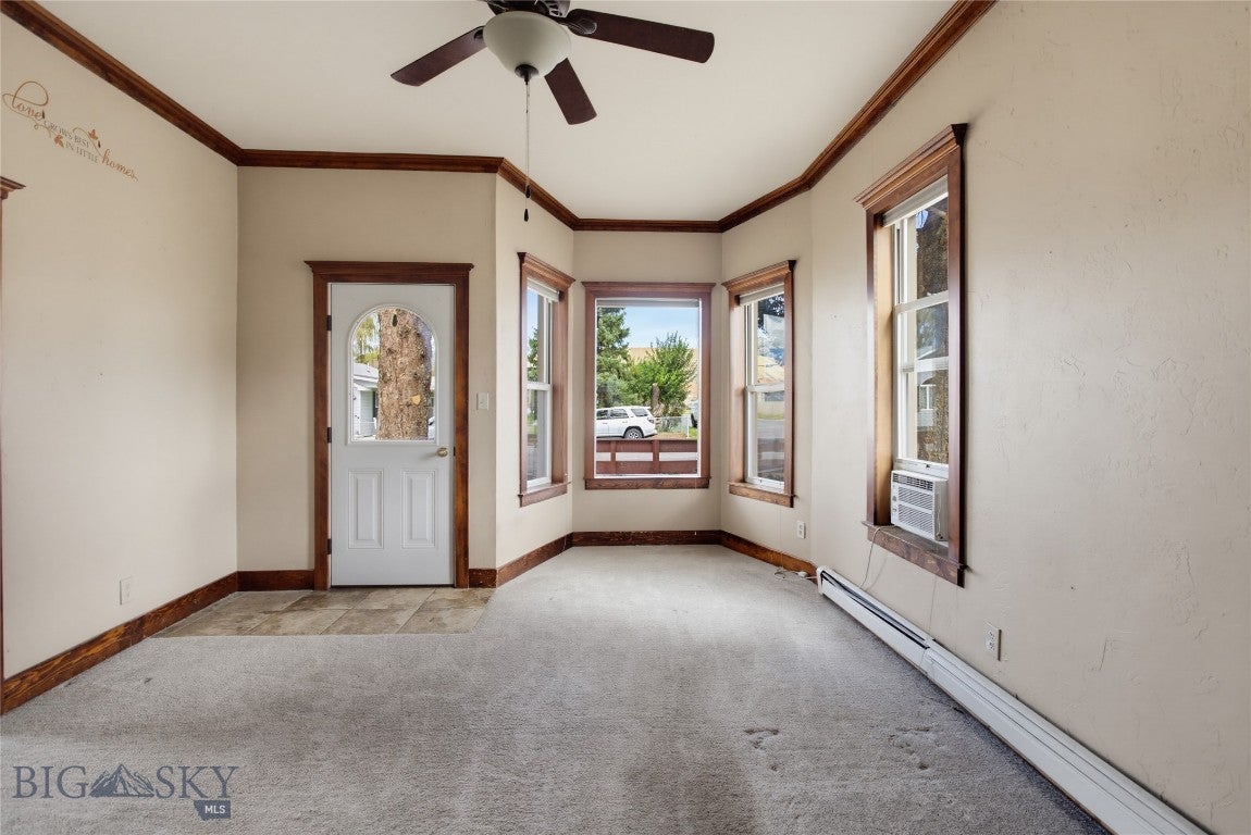 2726 Walnut Street