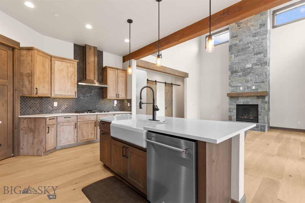 Amsterdam Village - Residential